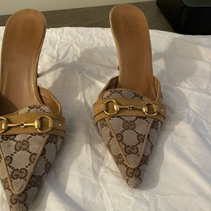 Vintage Gucci mule’s. Good condition . Size 37